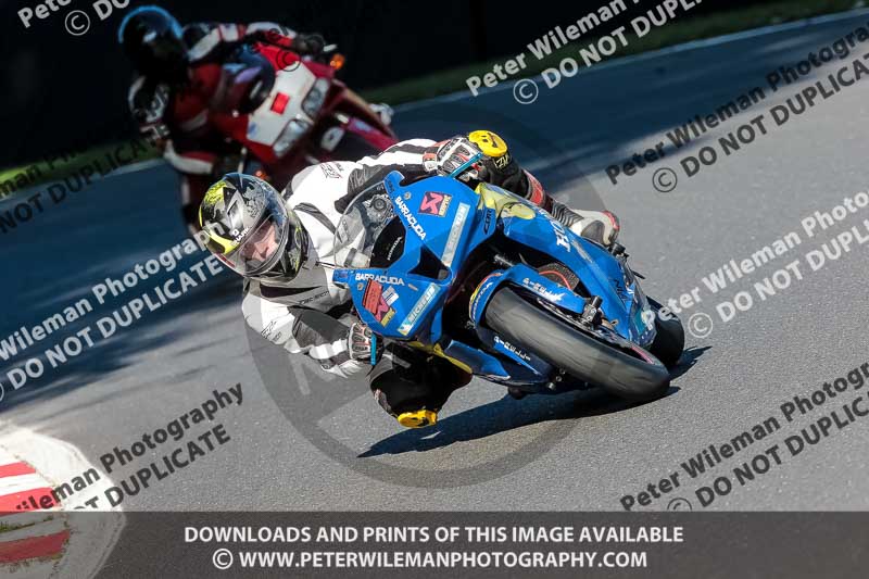 cadwell no limits trackday;cadwell park;cadwell park photographs;cadwell trackday photographs;enduro digital images;event digital images;eventdigitalimages;no limits trackdays;peter wileman photography;racing digital images;trackday digital images;trackday photos